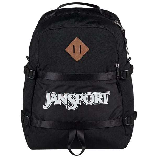 Plecak sportowo-turystyczny dla dorosłych Small Seattle Pack pojemność 27 L. Czarne plecaki Jansport. Za 269,99 zł.