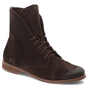 Czekoladowe Botki Armodo Stylowe Obuwie Damskie. Brązowe botki Armodo, na jesień, bez wzorów, z weluru, bez obcasa, na płaskiej podeszwie, bez zapięcia. Za 356,99 zł.