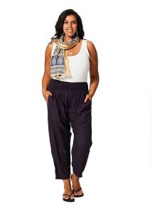 Aller Simplement Spodnie w kolorze czarnym rozmiar: 42-58. Czarne spodnie z wysokim stanem Aller Simplement, bez wzorów, z materiału, z podwyższonym stanem. Za 56,99 zł.