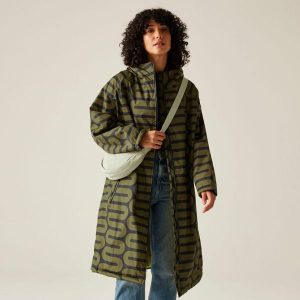 Szlafrok damski Orla. Zielone kurtki Regatta, bez wzorów, bez kaptura. Za 549,99 zł.