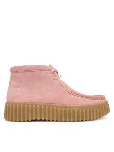 Clarks Trzewiki Torhill Moss 26184636 Różowy. Czerwone botki Clarks, bez wzorów, ze skóry, bez obcasa, na płaskiej podeszwie, bez zapięcia. Za 569,99 zł.