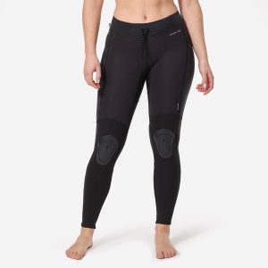 Legginsy UV surfingowe damskie Olaian 900 z neoprenu. Czarne legginsy OLAIAN, bez wzorów, z neoprenu. Za 119,99 zł.