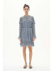 InWear Sukienka w kolorze niebieskim rozmiar: 36. Niebieskie sukienki InWear, na co dzień, bez wzorów, z tkaniny, bez kołnierzyka, bez ramiączek, midi, proste. Za 162,87 zł.