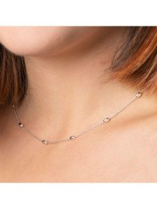 L'atelier précieux Srebrny naszyjnik z elementami ozdobnymi - dł. 45 cm rozmiar: onesize. Szare naszyjniki l'Atelier precieux, srebrne. Za 117,99 zł.