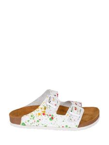 Moosefield Skórzane klapki w kolorze białym ze wzorem rozmiar: 39. Białe klapki Moosefield, bez wzorów, ze skóry, z otwartym noskiem, bez obcasa. Za 139,54 zł.