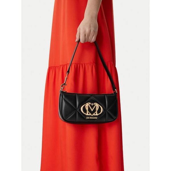 Torebka LOVE MOSCHINO. Czarne torebki klasyczne LOVE MOSCHINO, bez wzorów, bez dodatków. Za 531,99 zł.