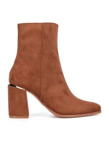 Nine West Botki WFA3000-1 Brązowy. Brązowe botki Nine West, bez wzorów, z materiału, bez obcasa, na słupku, bez zapięcia. Za 279,99 zł.