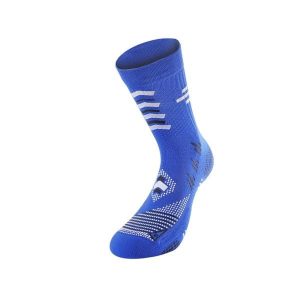 Skarpety piłkarskie unisex antypoślizgowe. Niebieskie skarpetki R-EVENGE, bez wzorów, z poliamidu. Za 131,89 zł.