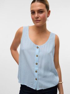 Vero Moda Top w kolorze błękitno-białym rozmiar: L. Białe topy Vero Moda, l, bez wzorów, z wiskozy, klasyczne, bez kołnierzyka, bez ramiączek. Za 70,24 zł.