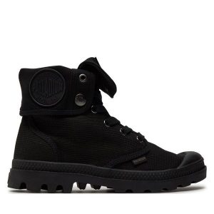 Trapery Palladium. Czarne buty zimowe Palladium, bez obcasa, bez zapięcia. Za 259,99 zł.
