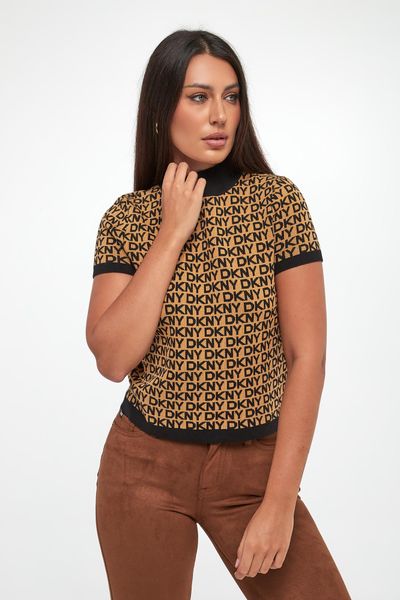 Sweter damski logowany DKNY. Swetry klasyczne DKNY, m, bez kołnierzyka. Za 439,00 zł.