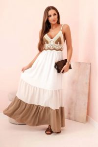 Sukienka damska boho maxi na ramiączkach z ażurową górą beżowy + camelowy. Brązowe sukienki Kesi Włoski, na plażę, na lato, l, w ażurowe wzory, z bawełny, boho, bez kołnierzyka, bez ramiączek, maxi, rozkloszowane. Za 217,48 zł.