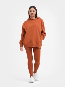 4F Legginsy dzianinowe damskie XS. Brązowe legginsy 4f, bez wzorów, z bawełny, z podwyższonym stanem. W wyprzedaży za 29,99 zł.