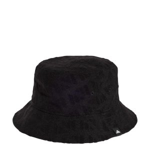 Czapka Monogram Bucket. Czarne czapki ADIDAS, bez wzorów, z materiału. W wyprzedaży za 69,50 zł.