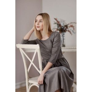 Sukienka Melia Marron 32 szary. Sukienki marki Marie Zélie. W wyprzedaży za 437,60 zł.