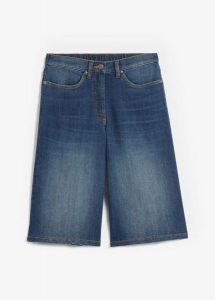 Bermudy jeansowe z wygodnym pasem. Niebieskie jeansy bonprix, bez wzorów, z jeansu. Za 114,99 zł.