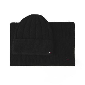 Zestaw Szalik i Czapka Tommy Hilfiger. Czarne szaliki TOMMY HILFIGER, na zimę, bez wzorów. Za 429,99 zł.