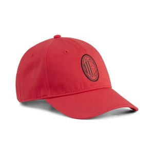 Czapka z daszkiem AC Milan Essentials PUMA. Czarne czapki Puma, bez wzorów, z bawełny, sportowe. Za 99,00 zł.