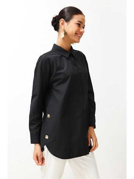 Trendyol Bluzka w kolorze czarnym rozmiar: 44. Czarne bluzki Trendyol, bez wzorów, bez kołnierzyka, bez ramiączek. Za 83,62 zł.