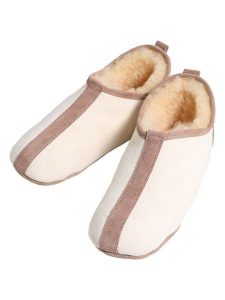 Kaiser Naturfellprodukte Kapcie wełniane "Harlekin" w kolorze kremowym rozmiar: 41. Brązowe kapcie Kaiser Naturfellprodukte, bez wzorów, z wełny. Za 166,49 zł.