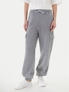 United Colors Of Benetton Spodnie dresowe 39BLDF01B Szary Regular Fit. Szare spodnie dresowe United Colors of Benetton, s, bez wzorów, z bawełny. Za 159,99 zł.