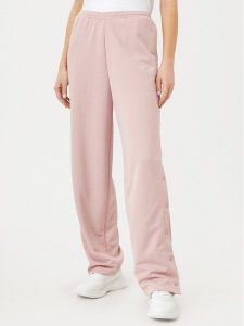 HUGO Spodnie dresowe Nicole_B 50531183 Różowy jasny Oversize. Czerwone spodnie dresowe Hugo, xs, bez wzorów, z dresówki. Za 299,99 zł.
