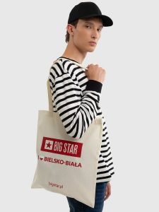 Torba bawełniana unisex Bielsko-Biała 102. Białe torby podróżne i sportowe Big Star, z aplikacjami, z bawełny, na ramię, z nadrukiem, bez dodatków. Za 4,99 zł.