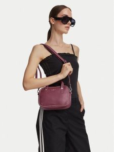 Adidas Torebka Adicolor Xs Bag KR1502 Bordowy. Czerwone kuferki ADIDAS, bez wzorów, ze skóry, bez dodatków. Za 179,99 zł.