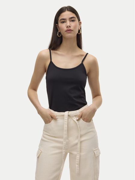 Vero Moda Top Million 10306903 Czarny Regular Fit. Czarne topy Vero Moda, s, bez wzorów, z syntetyku, bez kołnierzyka, bez ramiączek. Za 29,99 zł.