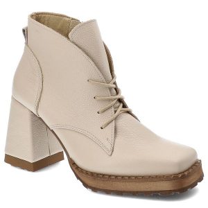 Beżowe Botki Armodo Eleganckie Stylowe Obuwie. Brązowe botki Armodo, bez wzorów, z jeansu, bez obcasa, na obcasie, bez zapięcia. Za 379,00 zł.