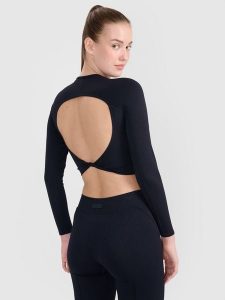 4F Longsleeve treningowy crop-top z wycięciem na plecach damski - czarny XS/S. Czarne topy 4f, s, bez wzorów, bez kołnierzyka, bez ramiączek. W wyprzedaży za 69,99 zł.