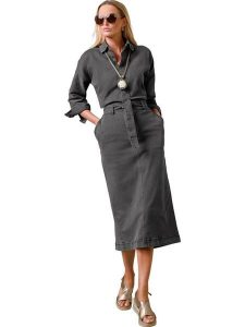 Heine Sukienka dżinsowa w kolorze ciemnoszarym rozmiar: 44. Szare sukienki Heine, na co dzień, bez wzorów, z tkaniny, bez kołnierzyka, bez ramiączek, midi, proste. Za 130,99 zł.