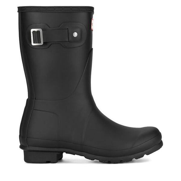 Kalosze Hunter. Czarne kalosze Hunter, bez wzorów. Za 399,99 zł.