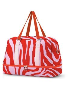 Puccini Torba podróżna w kolorze jasnoróżowo-czerwonym - 20 x 40 x 25 cm rozmiar: onesize. Czerwone torby podróżne i sportowe Puccini, bez wzorów, z materiału, przez ramię. Za 164,02 zł.