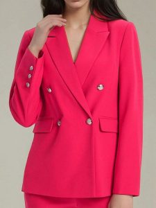 Żakiet regular fit z ozdobnymi guzikami - różowy. Czerwone marynarki i żakiety Sinsay, l, bez wzorów. Za 79,99 zł.