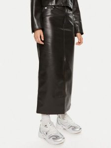 Calvin Klein Jeans Spódnica z imitacji skóry J20J223547 Czarny Regular Fit. Czarne spódnice Calvin Klein Jeans, xs, bez wzorów, z jeansu. Za 389,99 zł.