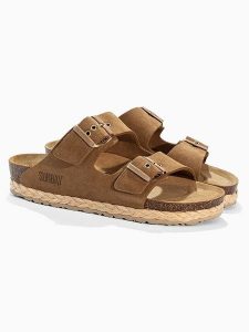 Sunbay Skórzane klapki "Trefle" w kolorze jasnobrązowym rozmiar: 39. Brązowe klapki Sunbay, bez wzorów, ze skóry, z otwartym noskiem, bez obcasa. Za 245,96 zł.