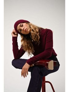 AUTHENTIC CASHMERE Kaszmirowy golf "Bise" w kolorze bordowym rozmiar: XXL. Czerwone golfy AUTHENTIC CASHMERE, bez wzorów, z kaszmiru. Za 320,63 zł.