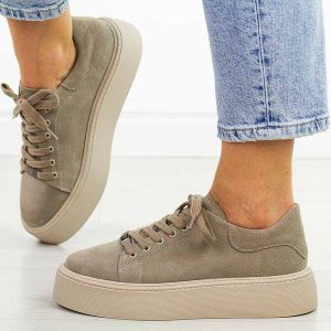 Taupe skórzane półbuty damskie Filippo Dp6119/25. Brązowe półbuty Filippo, na jesień, bez wzorów, z jeansu, bez obcasa, na platformie, bez zapięcia. Za 249,00 zł.