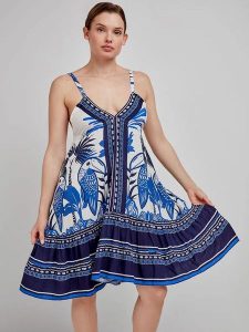 Gisela Sukienka w kolorze granatowo-białym rozmiar: M. Niebieskie sukienki Gisela, m, bez wzorów, z wiskozy, bez kołnierzyka, bez ramiączek, midi. Za 129,95 zł.