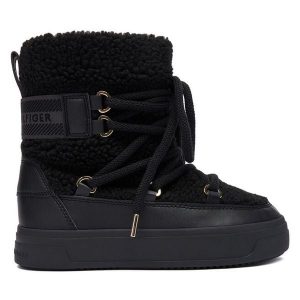 Śniegowce Tommy Hilfiger. Czarne buty zimowe TOMMY HILFIGER, bez obcasa, bez zapięcia. Za 559,99 zł.
