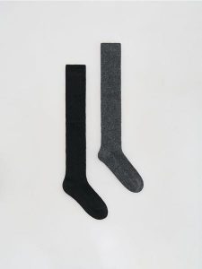 Podkolanówki 2 pack - czarny. Czarne skarpetki Reserved, bez wzorów. Za 59,99 zł.