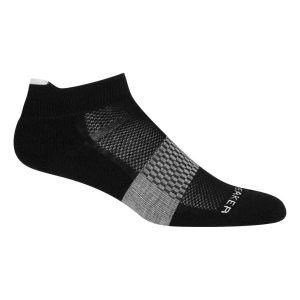 Skarpety Sportowe Damskie Icebreaker Multisport Light Micro. Czarne skarpetki Icebreaker, bez wzorów, z wełny. Za 85,99 zł.