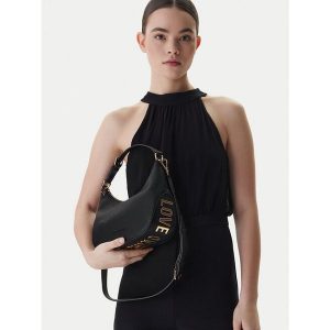 Torebka LOVE MOSCHINO. Czarne torebki klasyczne LOVE MOSCHINO, bez wzorów, bez dodatków. Za 657,99 zł.