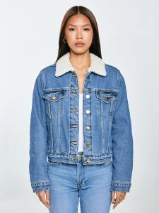 Kurtka damska jeansowa z kożuszkiem niebieska Aspen 485. Niebieskie kurtki Big Star, l, bez wzorów, z denimu, bez kaptura. Za 439,99 zł.