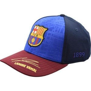 Czapka z daszkiem FC Barcelona z podpisem Lamine Yamal. Czerwone czapki FC BARCELONA, bez wzorów, klasyczne. Za 109,00 zł.