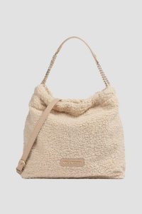 VALENTINO Duża beżowa damska torebka Qube Hobo Bag. Brązowe torebki klasyczne Valentino by Mario Valentino, bez wzorów, z futra, duże, bez dodatków. W wyprzedaży za 457,99 zł.