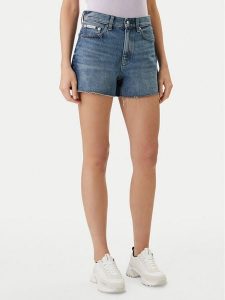 Calvin Klein Jeans Szorty jeansowe LV047F765G Niebieski Relaxed Fit. Niebieskie szorty Calvin Klein Jeans, bez wzorów, z bawełny. Za 339,99 zł.