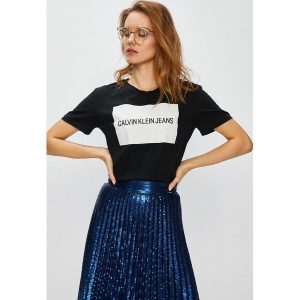 Calvin Klein Jeans - Top. Szare t-shirty marki Calvin Klein Jeans, z nadrukiem, z bawełny, z okrągłym kołnierzem, z krótkim rękawem. W wyprzedaży za 159,90 zł.