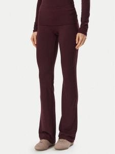 Guess Legginsy V6YB24 K4713 Bordowy Flare Fit. Czerwone legginsy Guess, z aplikacjami, z syntetyku. Za 264,99 zł.